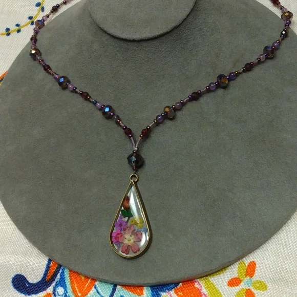 💖(2 for $20)Beaded handmade necklace with amethyst and faceted garnet - Picture 4 of 5